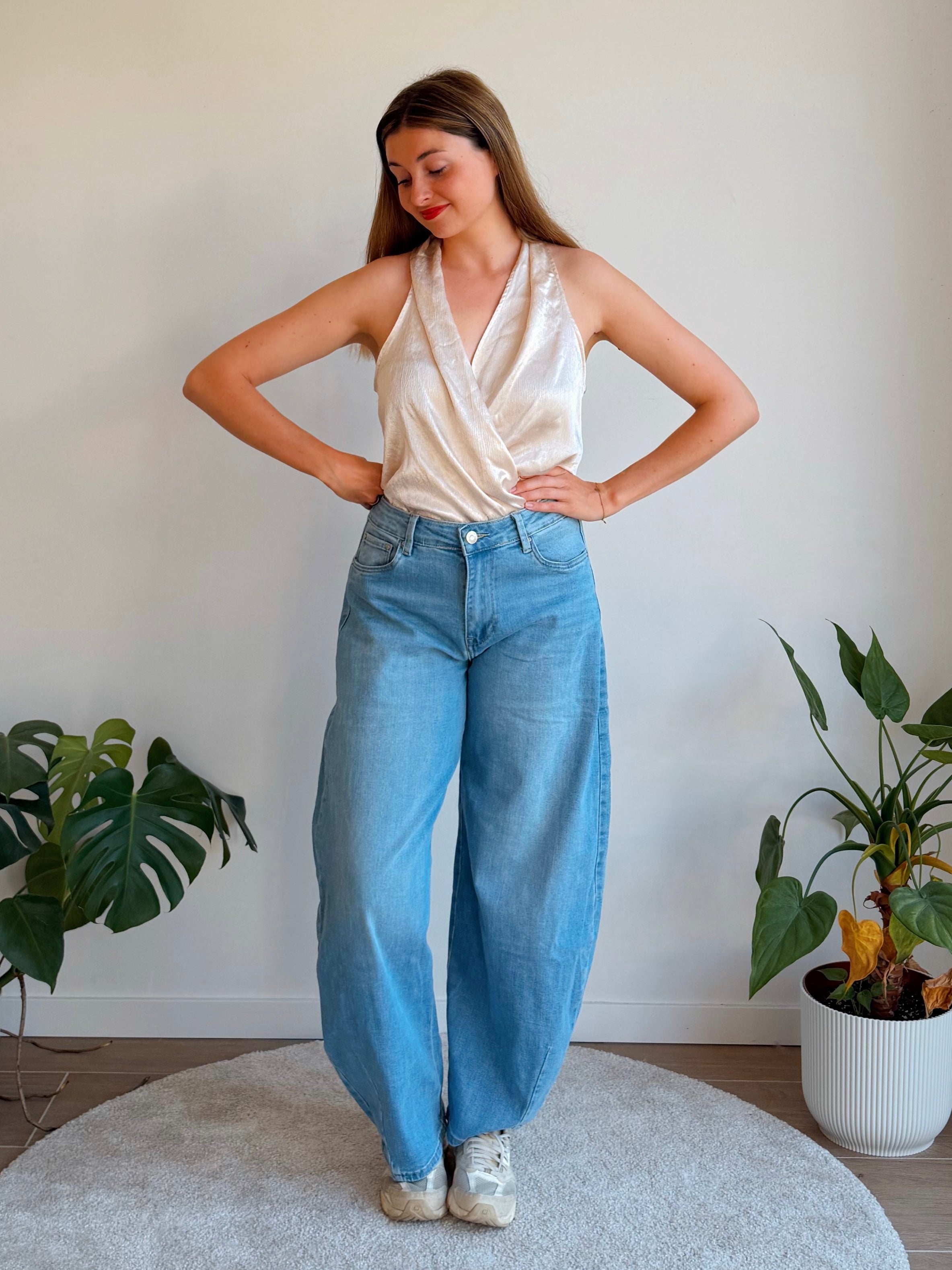 BILLIE BARREL JEANS