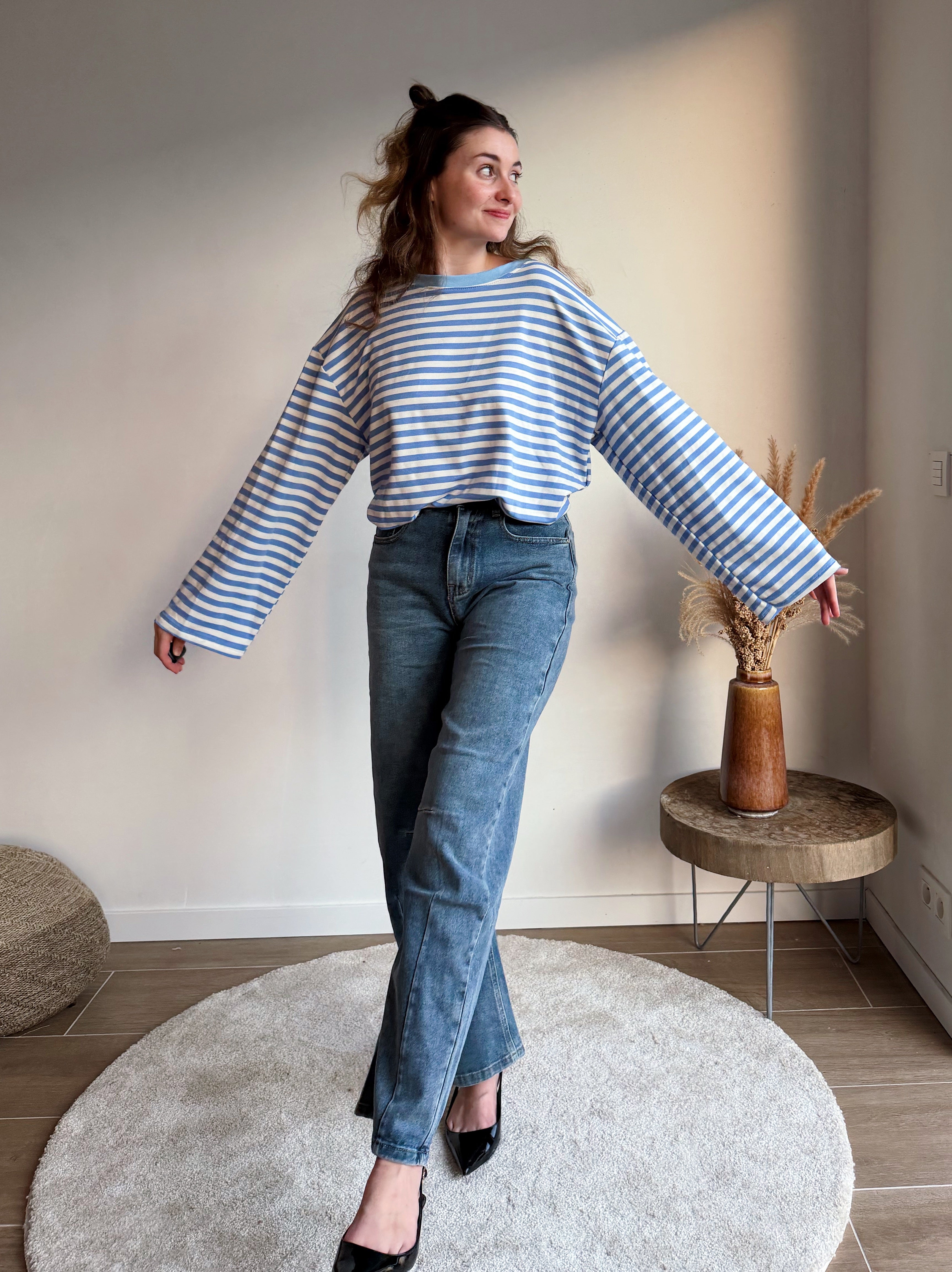 LEONIE STRIPED TOP BLUE