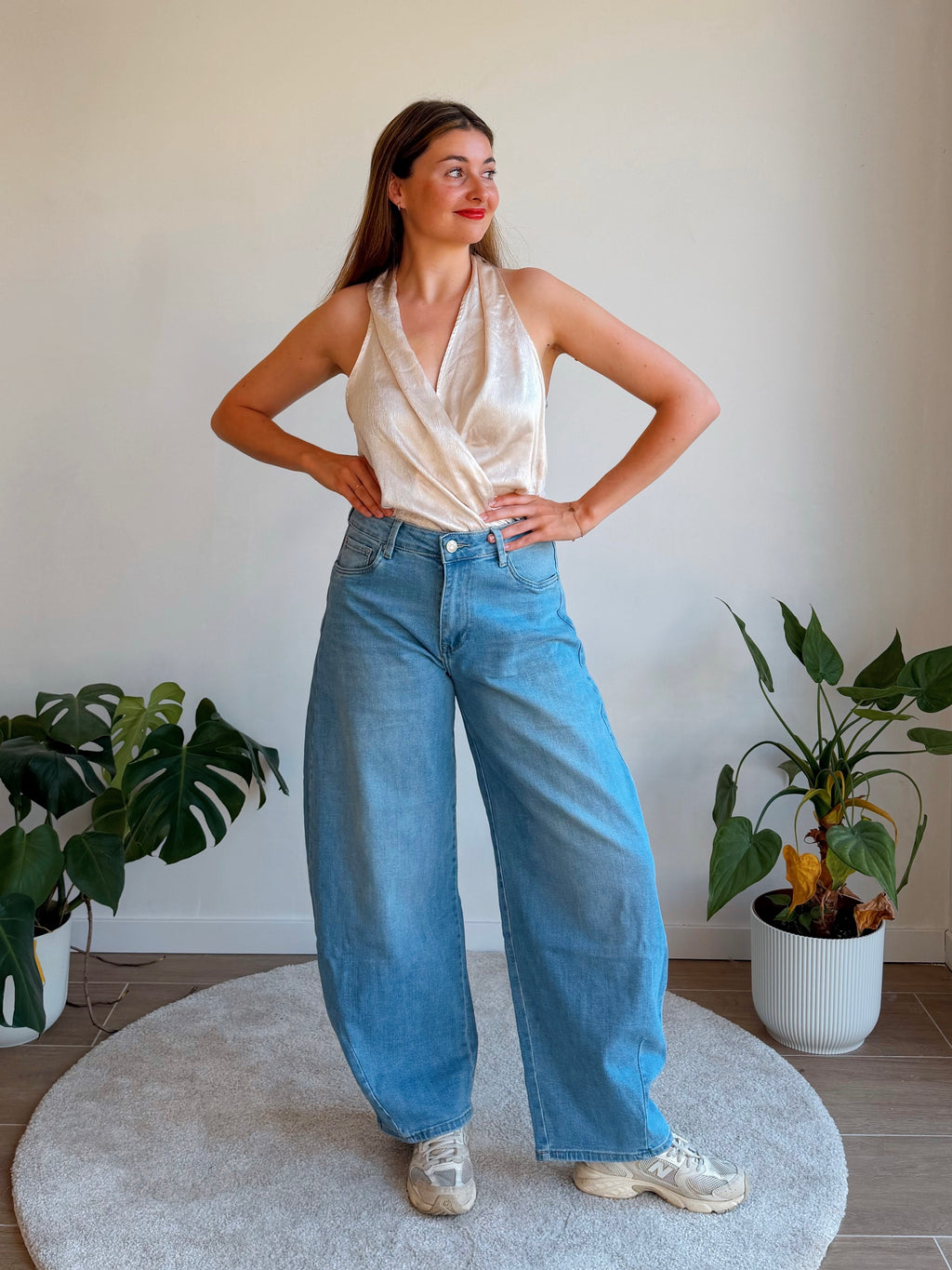BILLIE BARREL JEANS
