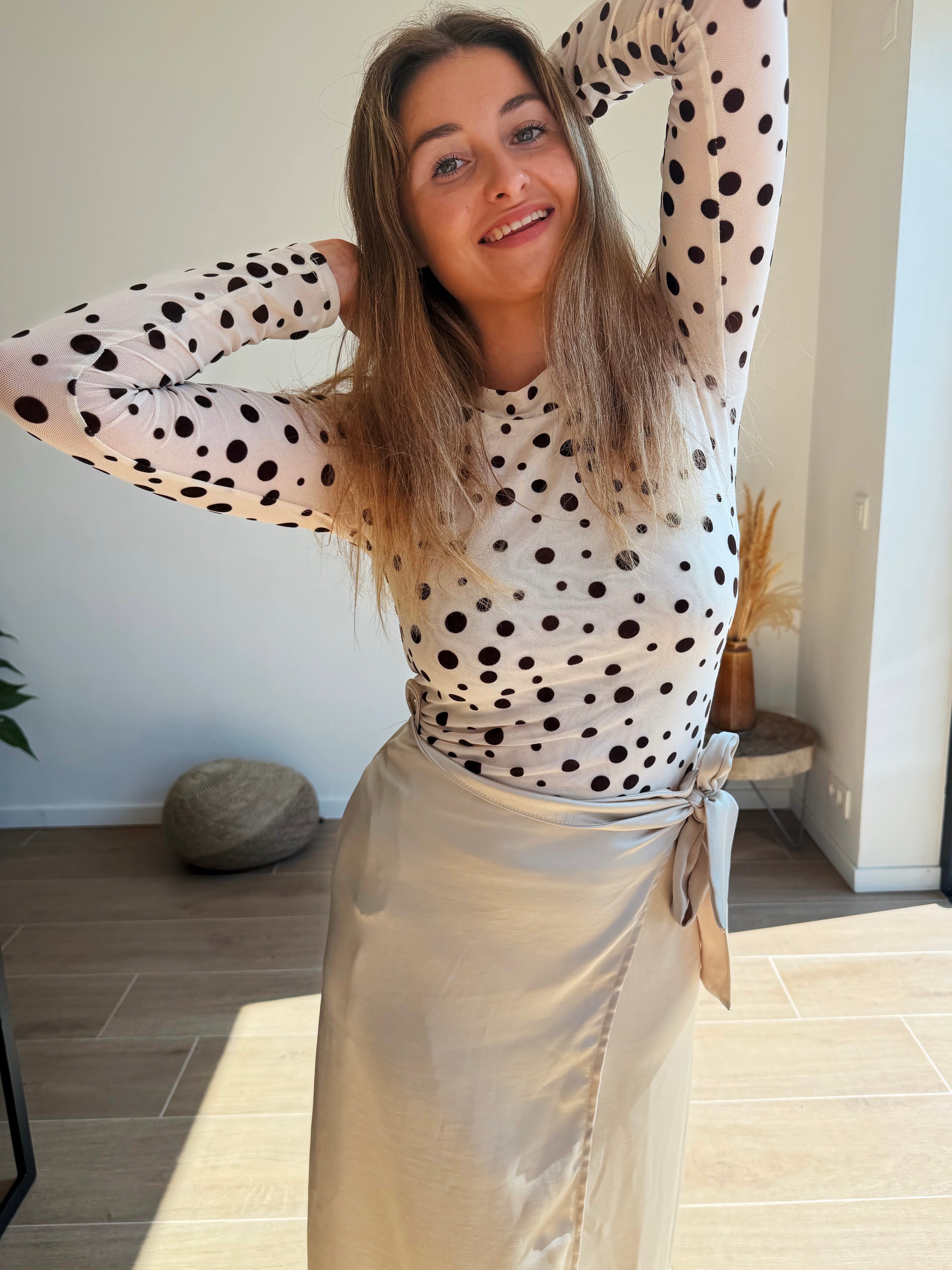 BRIGITTE POLKA DOT TOP - BEIGE