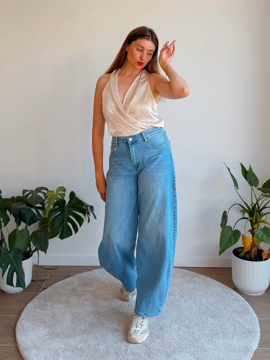BILLIE BARREL JEANS